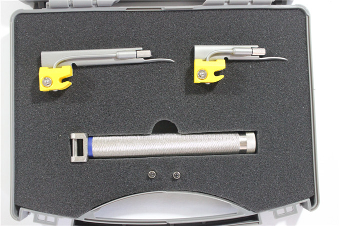 儿童灯泡麻醉咽喉镜